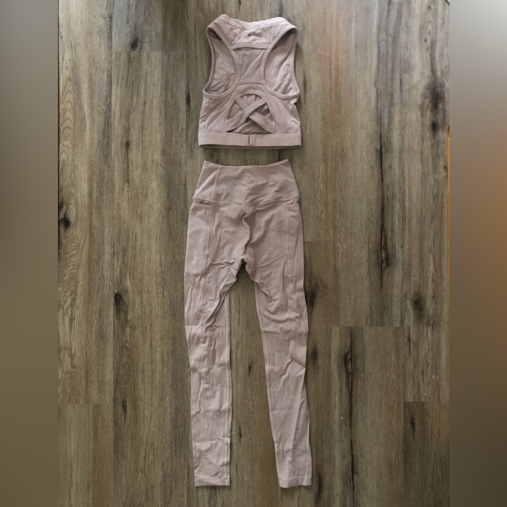 ✨NWOT✨ GYMSHARK TAUPE PINK XS SET